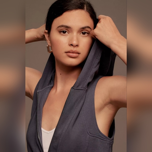 Anthropologie Daily Practice Direct Kick Romper in Navy - Picture 2 of 4